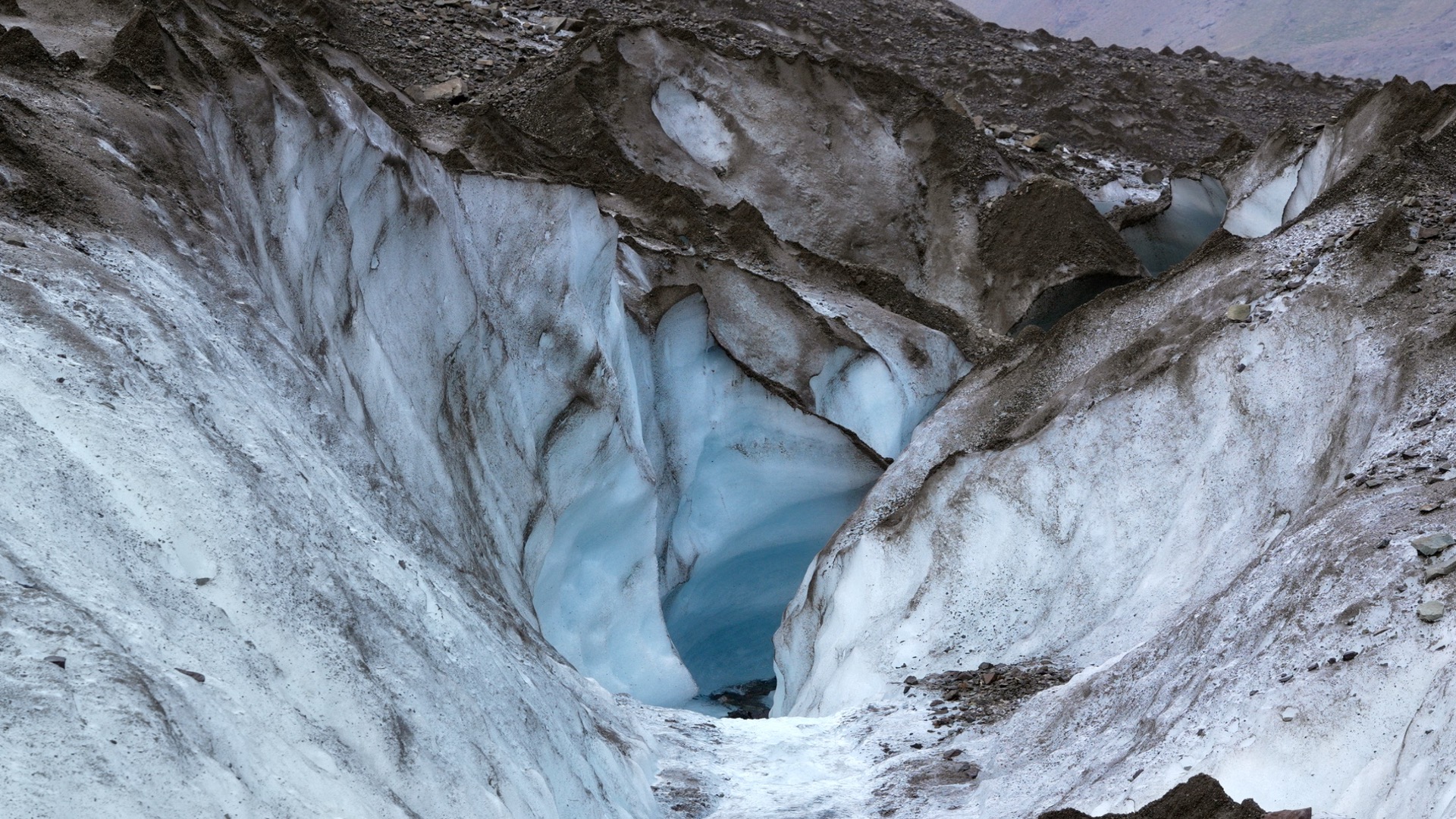 Juncal North Glacier, Parque Andino Juncal. Valparaíso Region, 2020